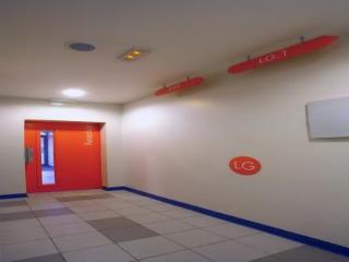 Easyhotel Hotel *