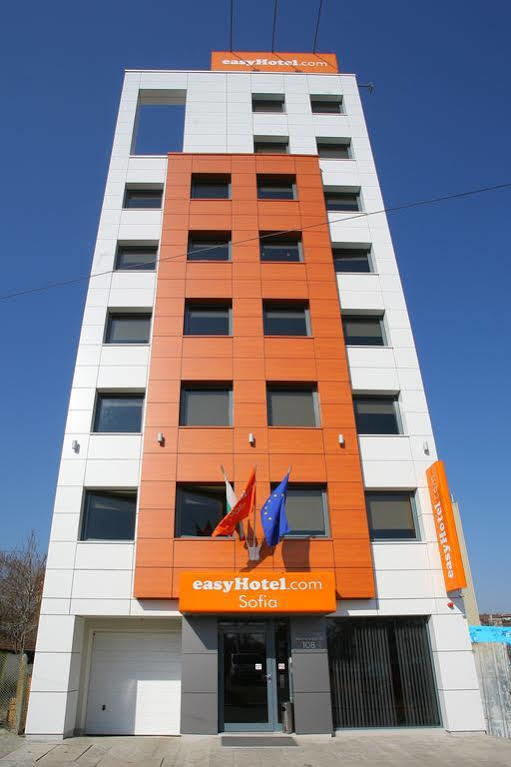 Easyhotel
