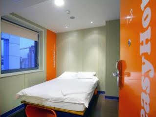 Hotel Easyhotel *