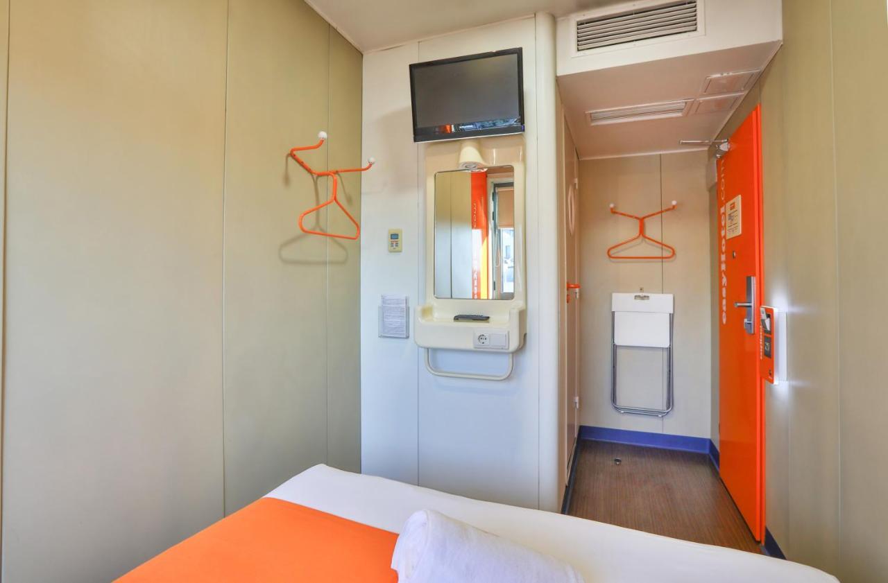 Easyhotel Hotel